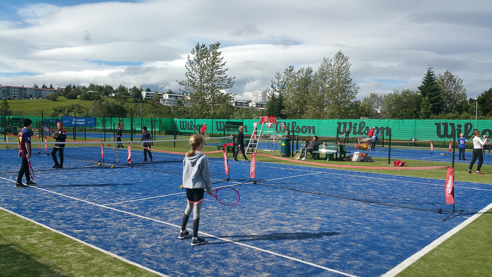 Tennisvellir Víkings, Fossvogur í Reykjavík
